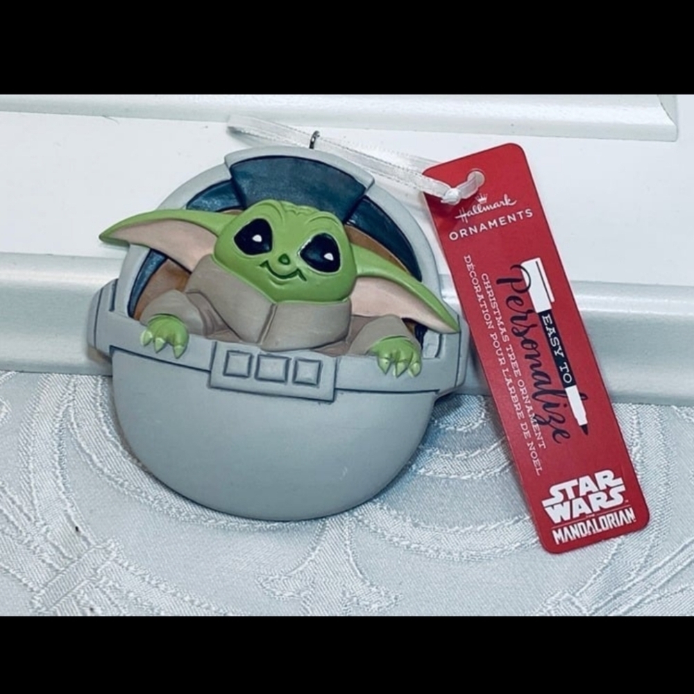 NEW - GROGU, STAR WARS THE MANDALORIAN Hallmark Ornament 2022 NIB